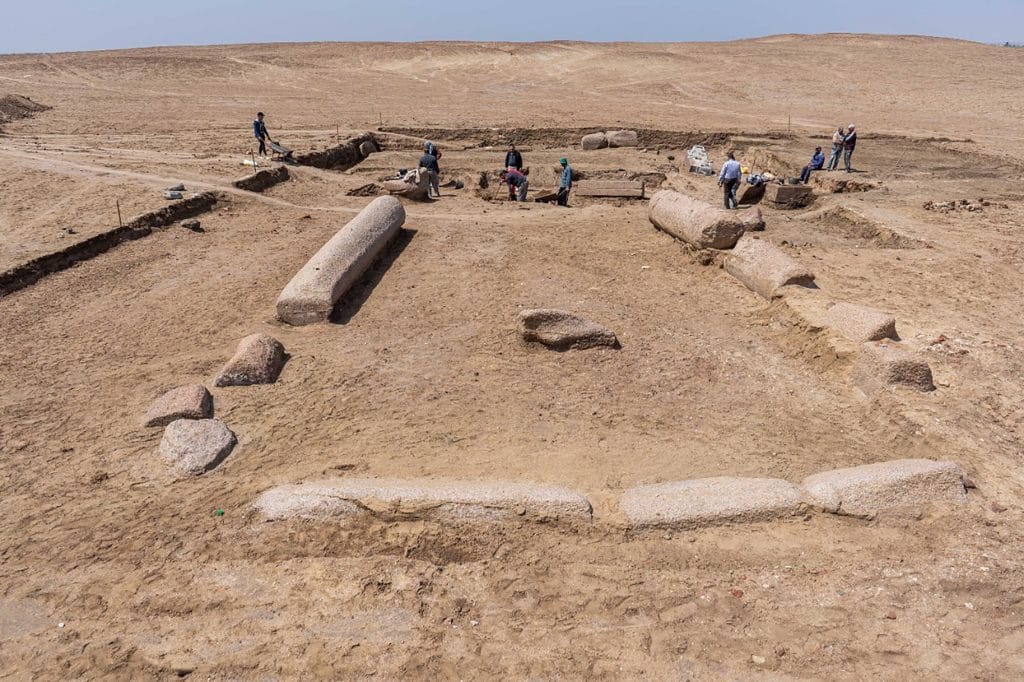 Руины древнего храма, посвященного Зевсу, обнаружены... на Синае