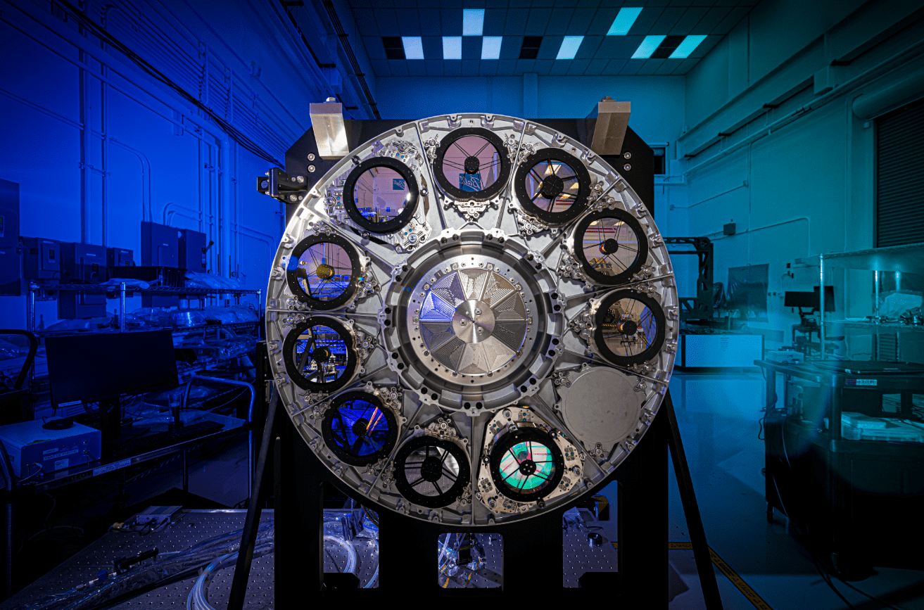 Установлены некоторые из важнейших оптических элементов телескопа Нэнси Грейс Роман