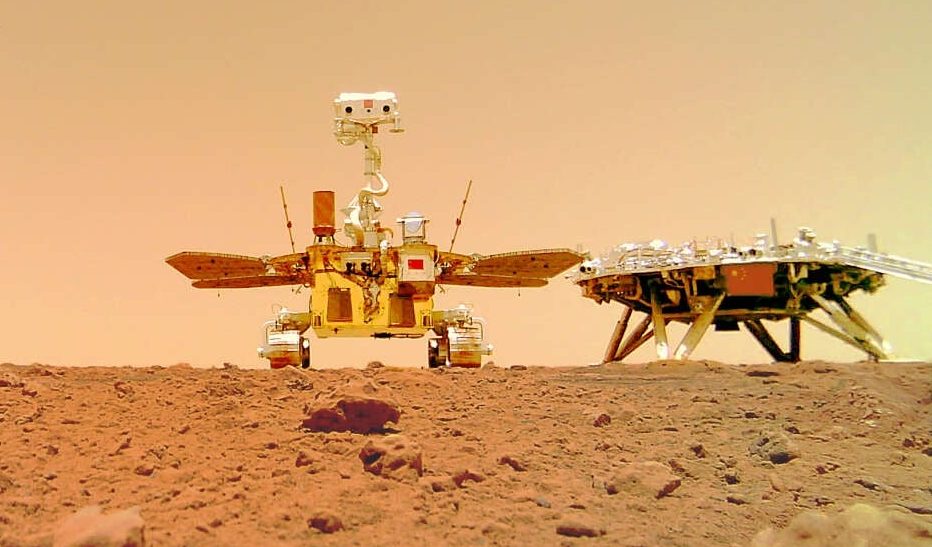 Чжуронг: китайский марсоход испытывает большие трудности на Марсе
