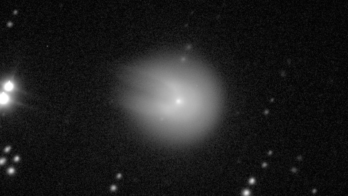 Комета 12p pons brooks. Комета Понса Брукса. Комета Понса Брукса 2024. Короткопериодические кометы. Комета 12p.