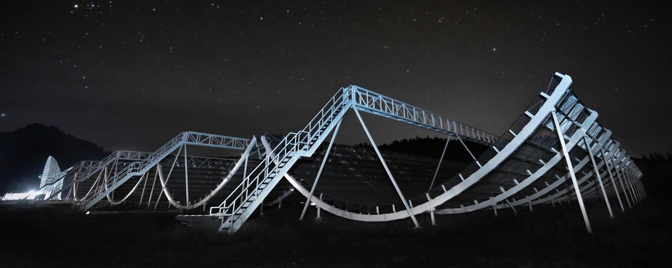 Быстрый радиовсплеск отслежен в таинственной «мертвой галактике» в результате первого в своем роде открытия