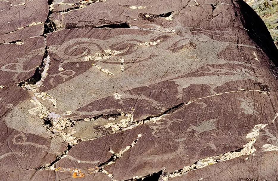 12 000 лет наскального искусства Монголии: как образ лося превратился в мифическое существо