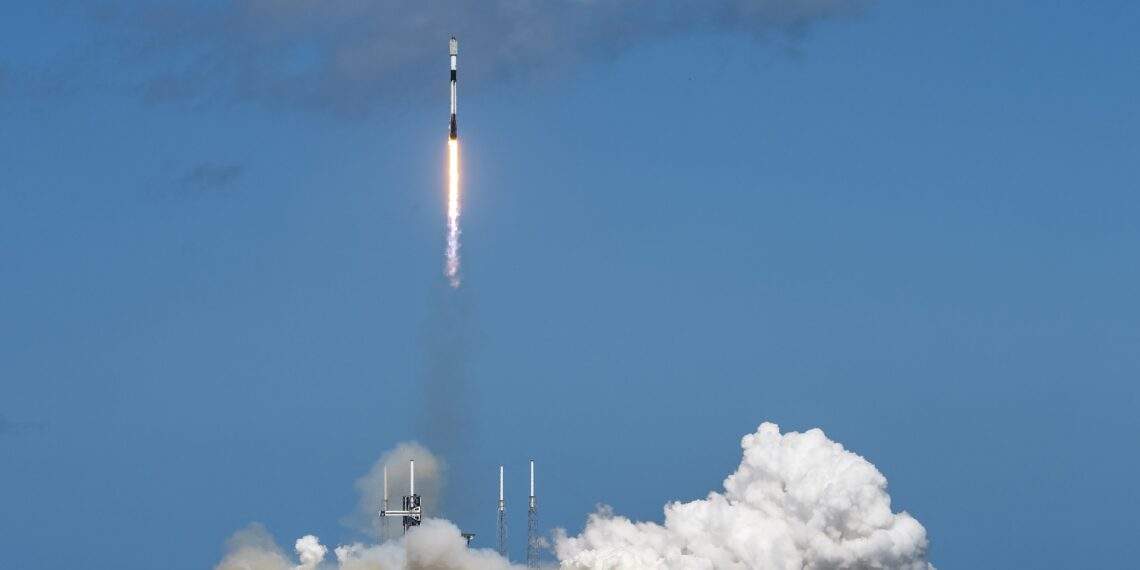 Стартап General Galactic испытает спутник на водяном топливе