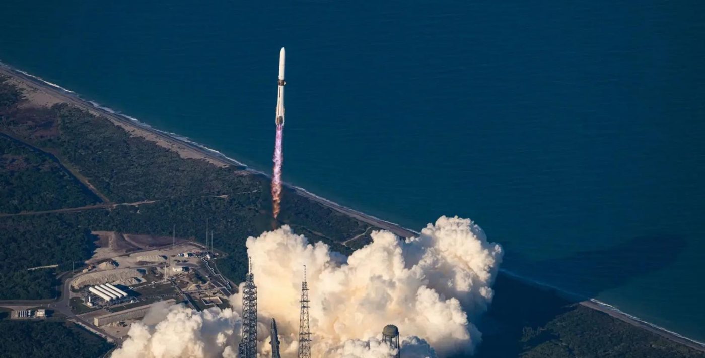 Blue Origin успешно запустила к Марсу два космических аппарата NASA и впервые вернула ступень ракеты