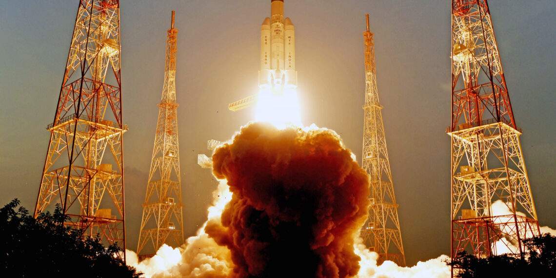 Индия запустила самый тяжёлый в своей истории спутник связи для ВМС