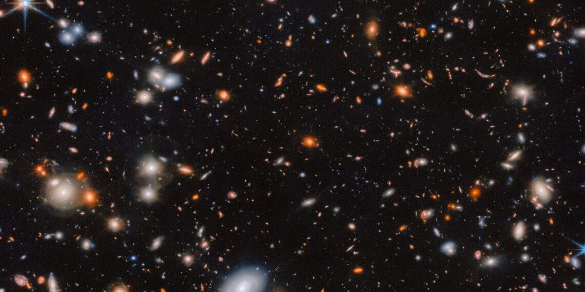 «Джеймс Уэбб» обнаружил быстрорастущую сверхмассивную черную дыру в ранней Вселенной