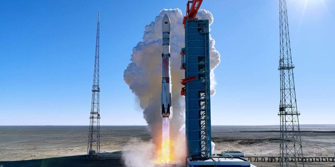 Китайская компания LandSpace провела первый успешный запуск ракеты-носителя «Чжуцюэ-3», но не смогла вернуть первую ступень
