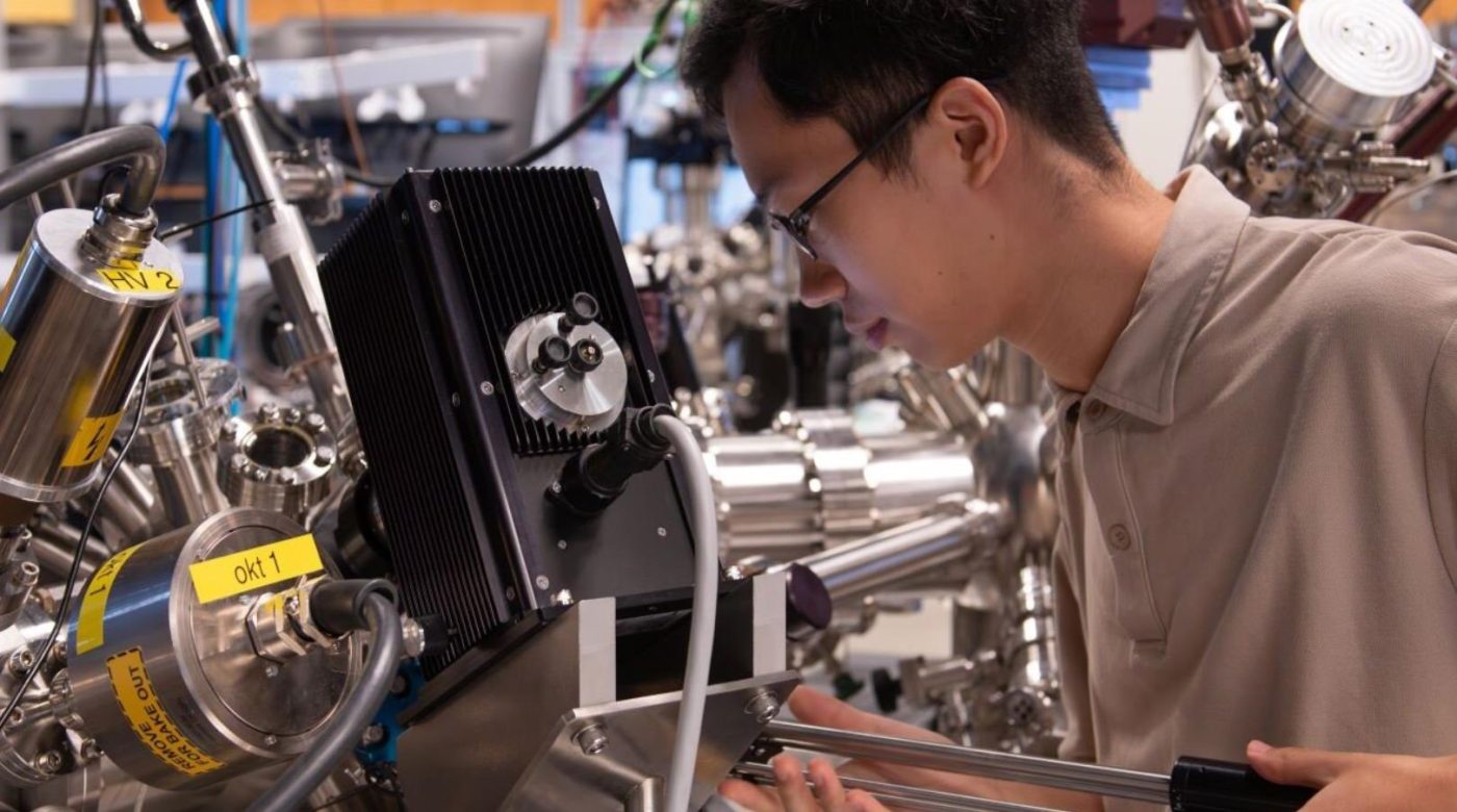 Физики совершили прорыв в «квантовой алхимии», заменив свет экситонами