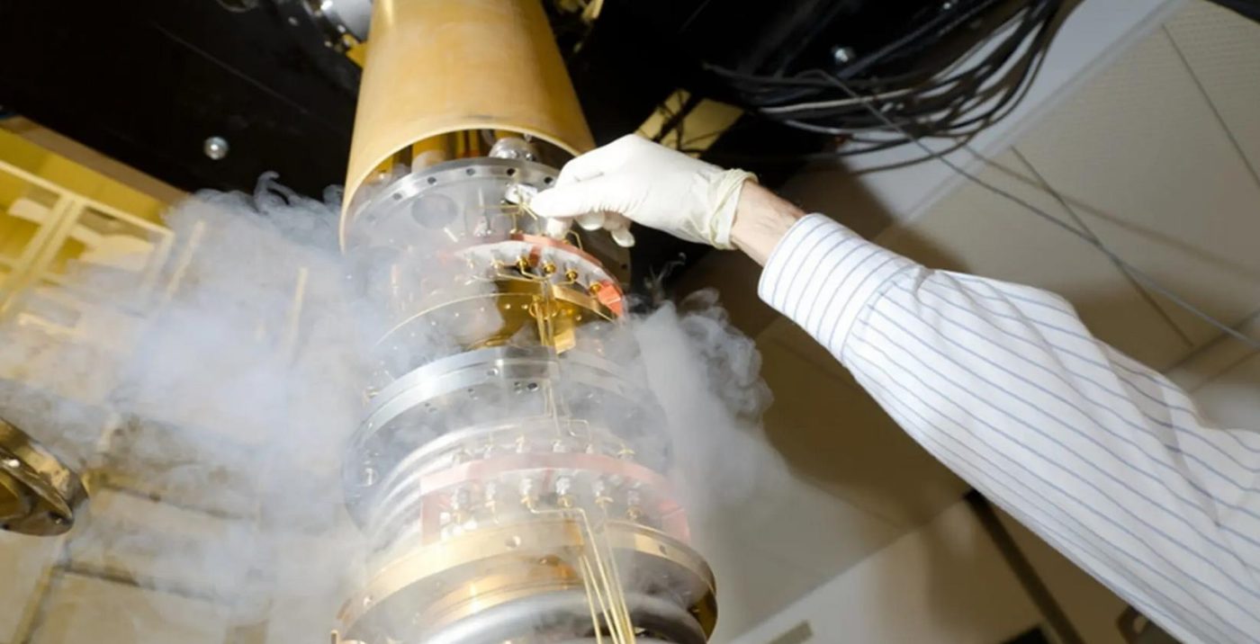 Обнаружено новое квантовое состояние, когда электроны бросают вызов законам физики при сверхнизких температурах