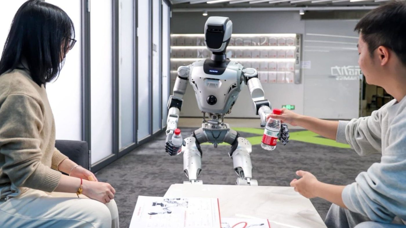 Китайская компания LimX Dynamics привлекла $200 млн на развитие «мозга» для человекоподобных роботов