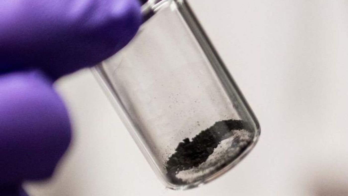 Ученые выяснили, что строительные блоки жизни могли образоваться в ледяной и радиоактивной среде